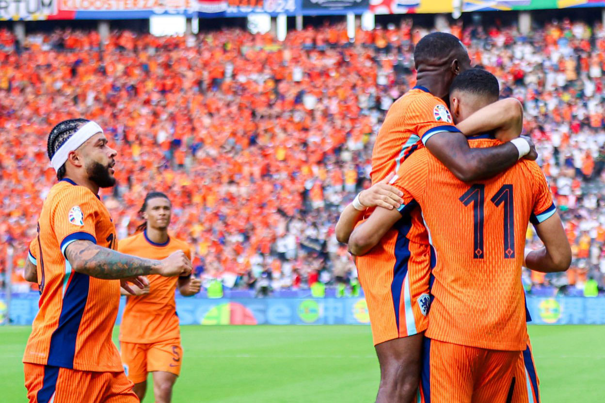 Nhận định Romania vs Hà Lan (23 giờ ngày 2/7): Vé đi tiếp cho “Oranje”- Ảnh 2.