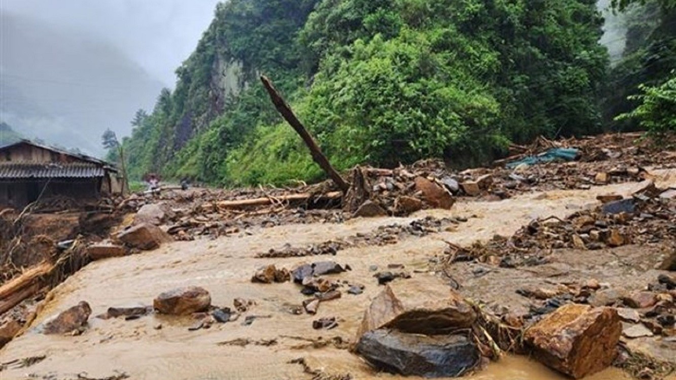 NÓNG: Áp thấp nhiệt đới đổ bộ vào tỉnh nào? Các tỉnh, thành phố lên phương án ứng phó ra sao?- Ảnh 3.