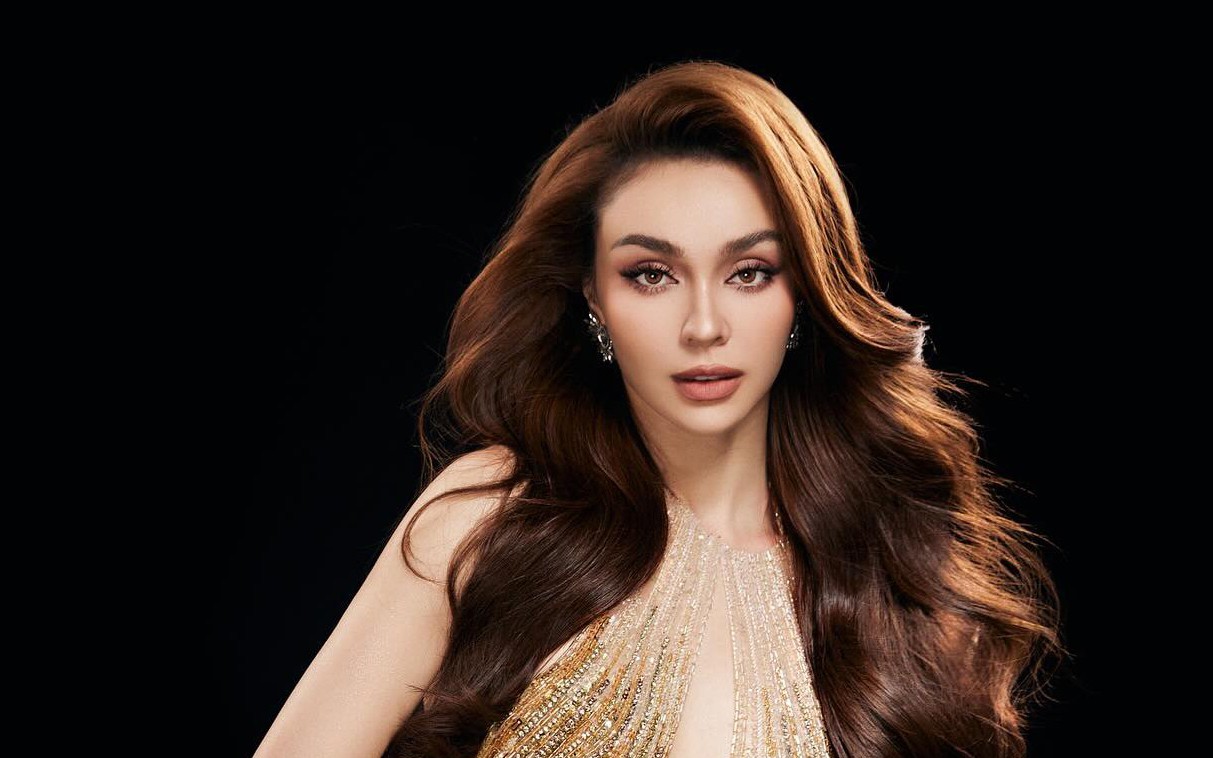 Miss Universe Thailand 2024 xinh đẹp đầy mê hoặc ở tuổi 20, từng trải qua phẫu thuật ung thư vú- Ảnh 3.