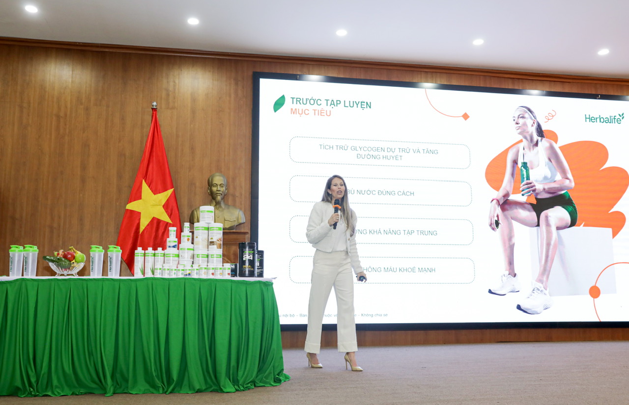 Herbalife Cam Kết Đồng Hành Cùng Bóng Đá Việt Nam, Nâng Tầm Dinh Dưỡng