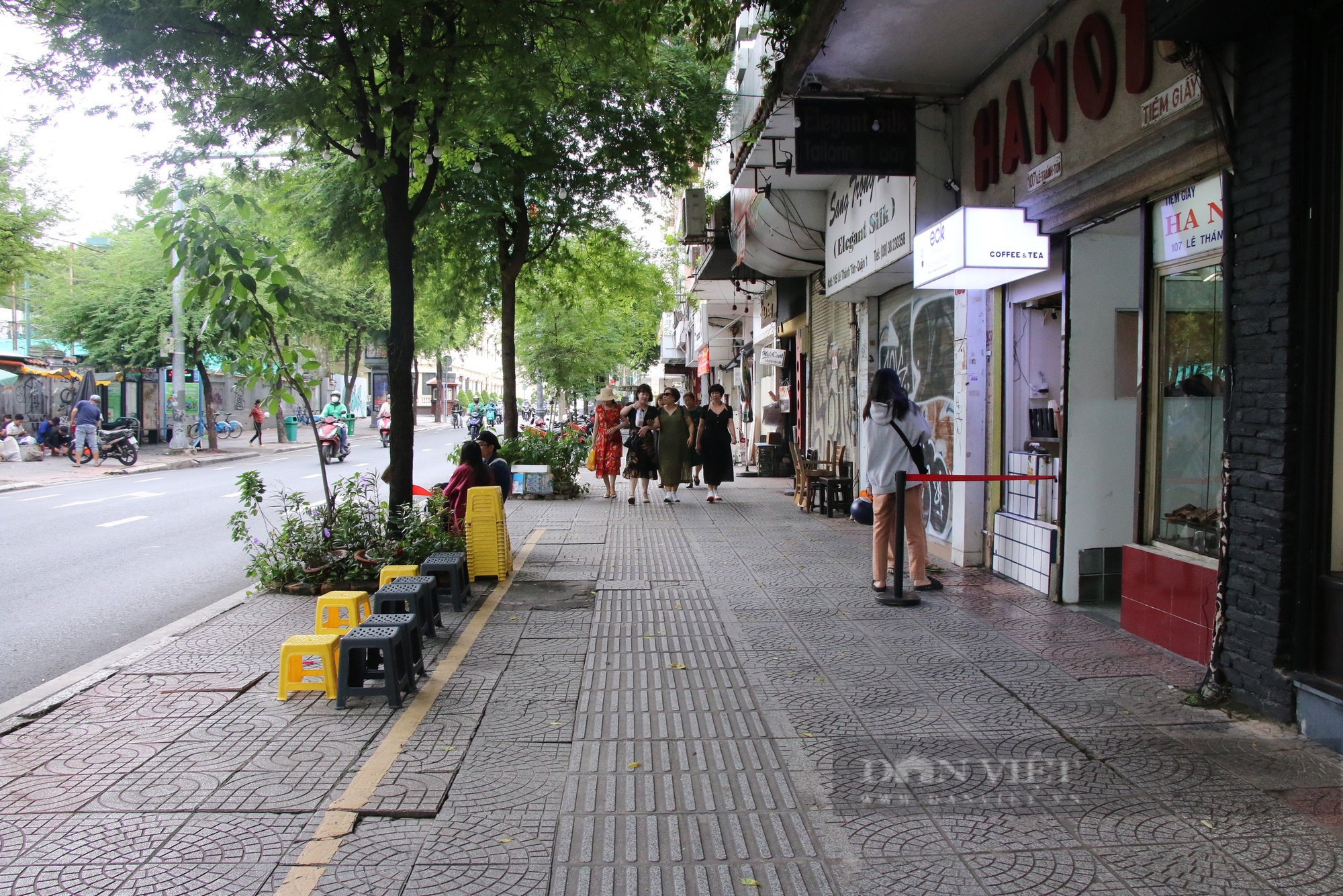 TP.HCM thu tiền tỷ từ việc cho thuê vỉa hè, hàng quán phố trung tâm, giờ ra sao?- Ảnh 1.