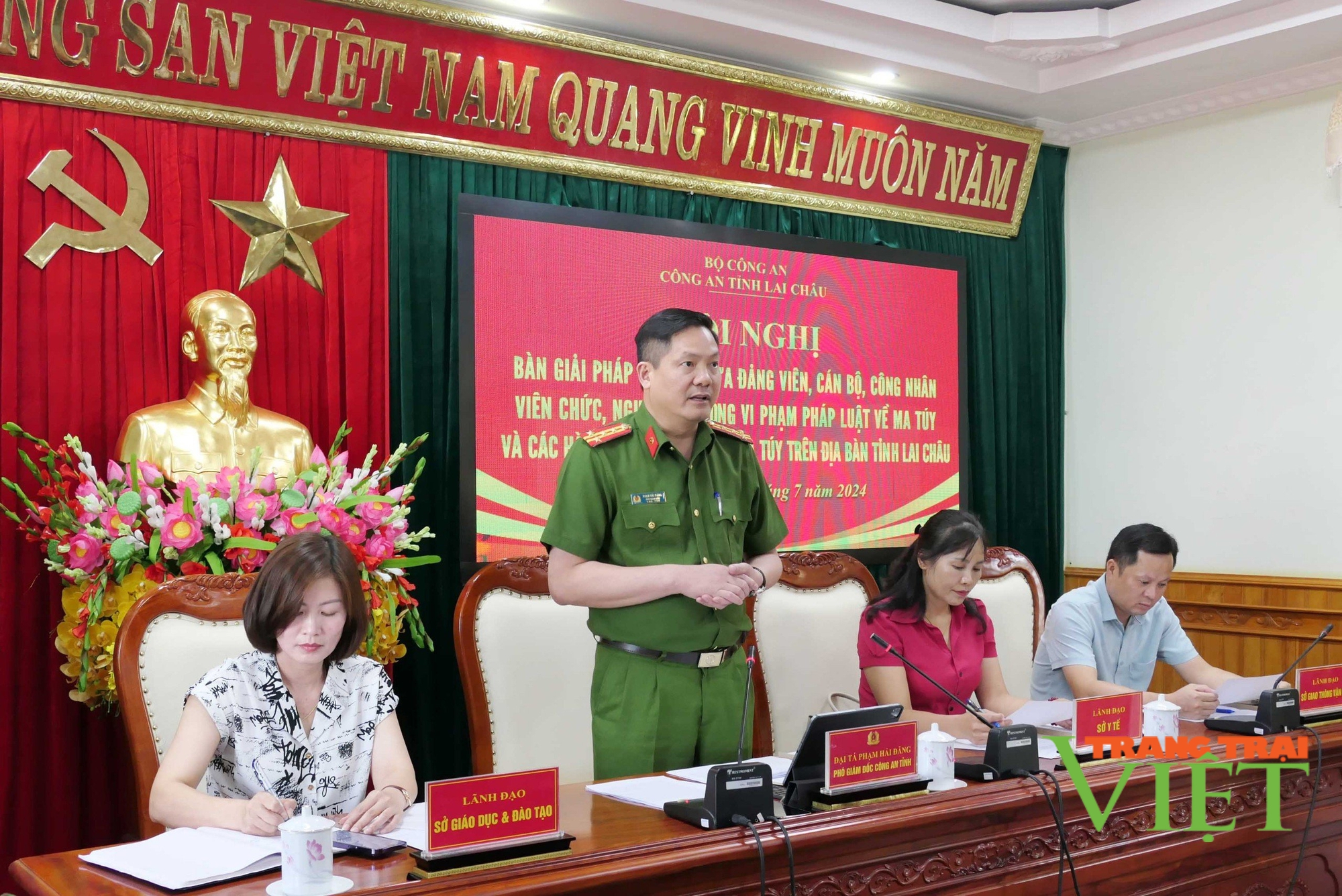 Lai Châu: Bàn giải pháp phòng ngừa cán bộ, đảng viên, công chức vi phạm pháp luật về ma túy- Ảnh 3.