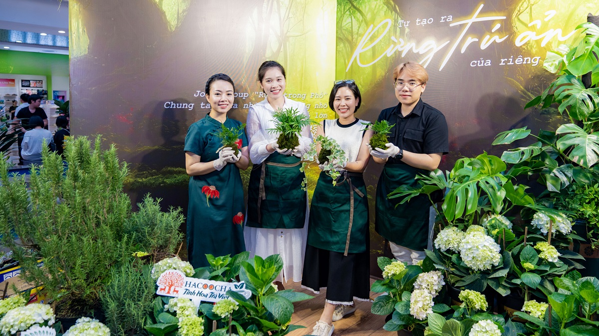 Vincom Retail liên tiếp nhận 2 giải thưởng danh giá, khẳng định vị thế dẫn đầu ngành bất động sản bán lẻ Việt Nam- Ảnh 6.