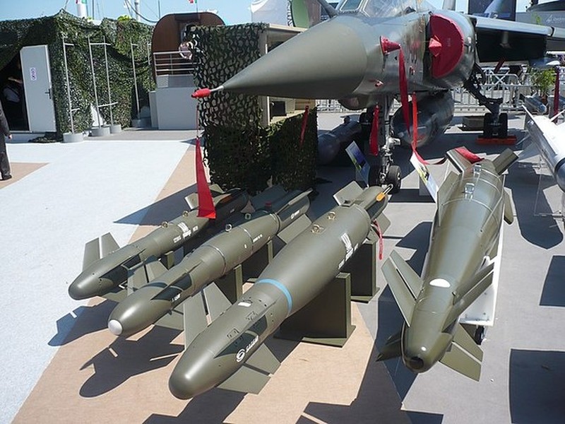 Tiêm kích MiG-29 Ukraine ném bom AASM Hammer theo cách cực kỳ đặc biệt- Ảnh 5.