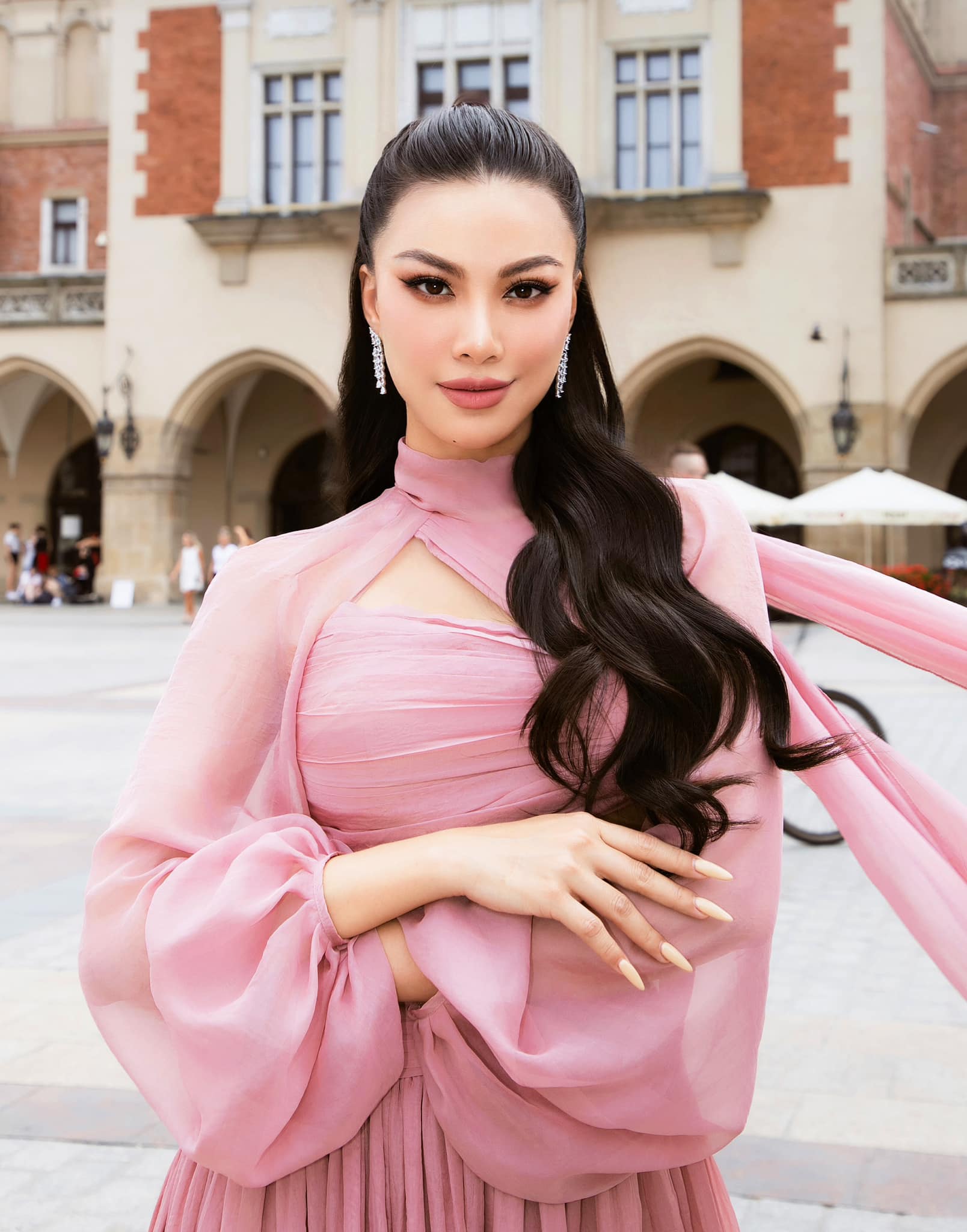 Á hậu Kim Duyên - Giám khảo Miss Supranational 2024: "Tôi không có lý do để thiên vị hay chèn ép ai"- Ảnh 6.