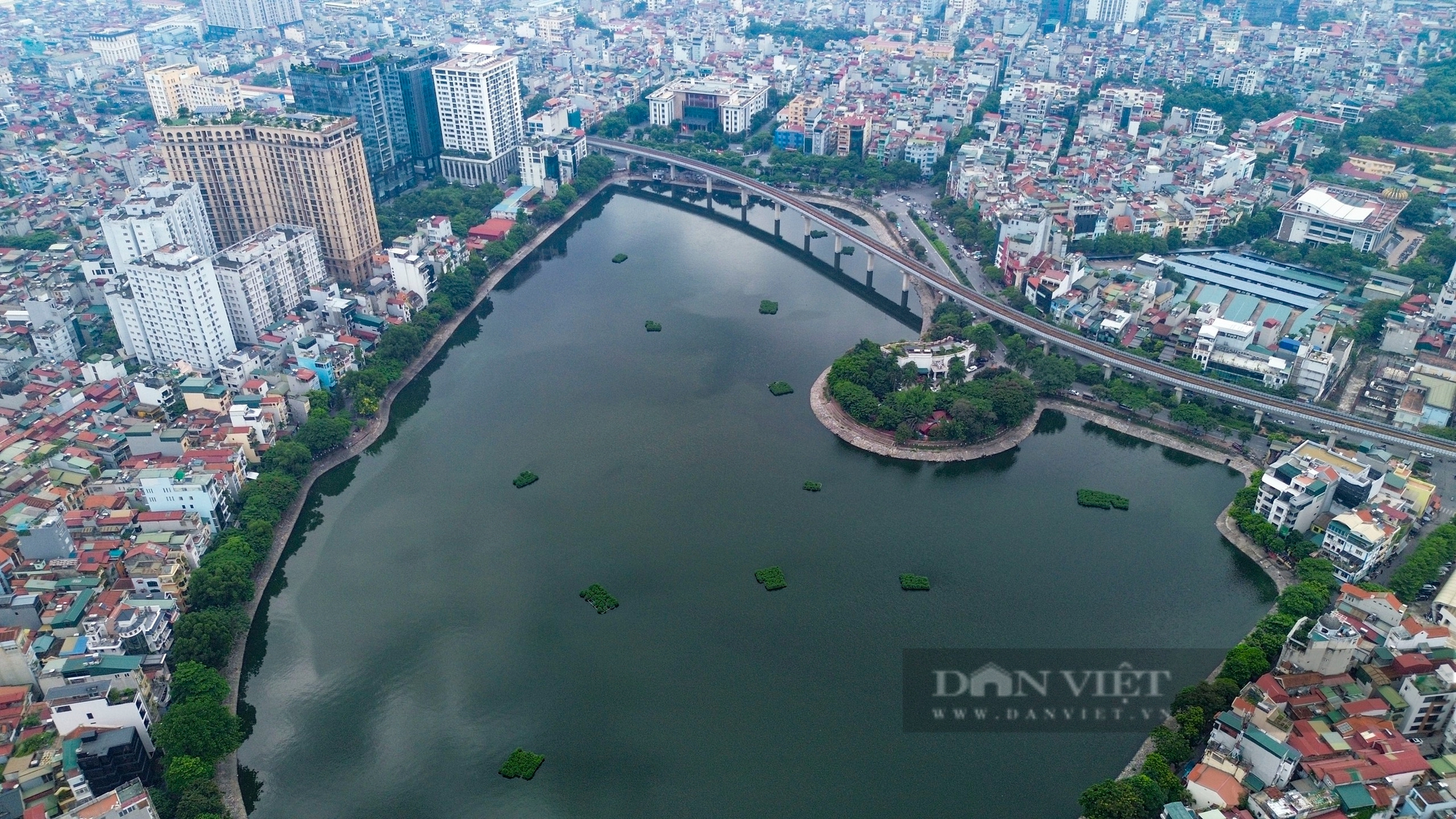 Khu vực hồ nước rộng 13,5 ha được Hà Nội chọn phát triển kinh tế đêm có gì đặc biệt?- Ảnh 1.