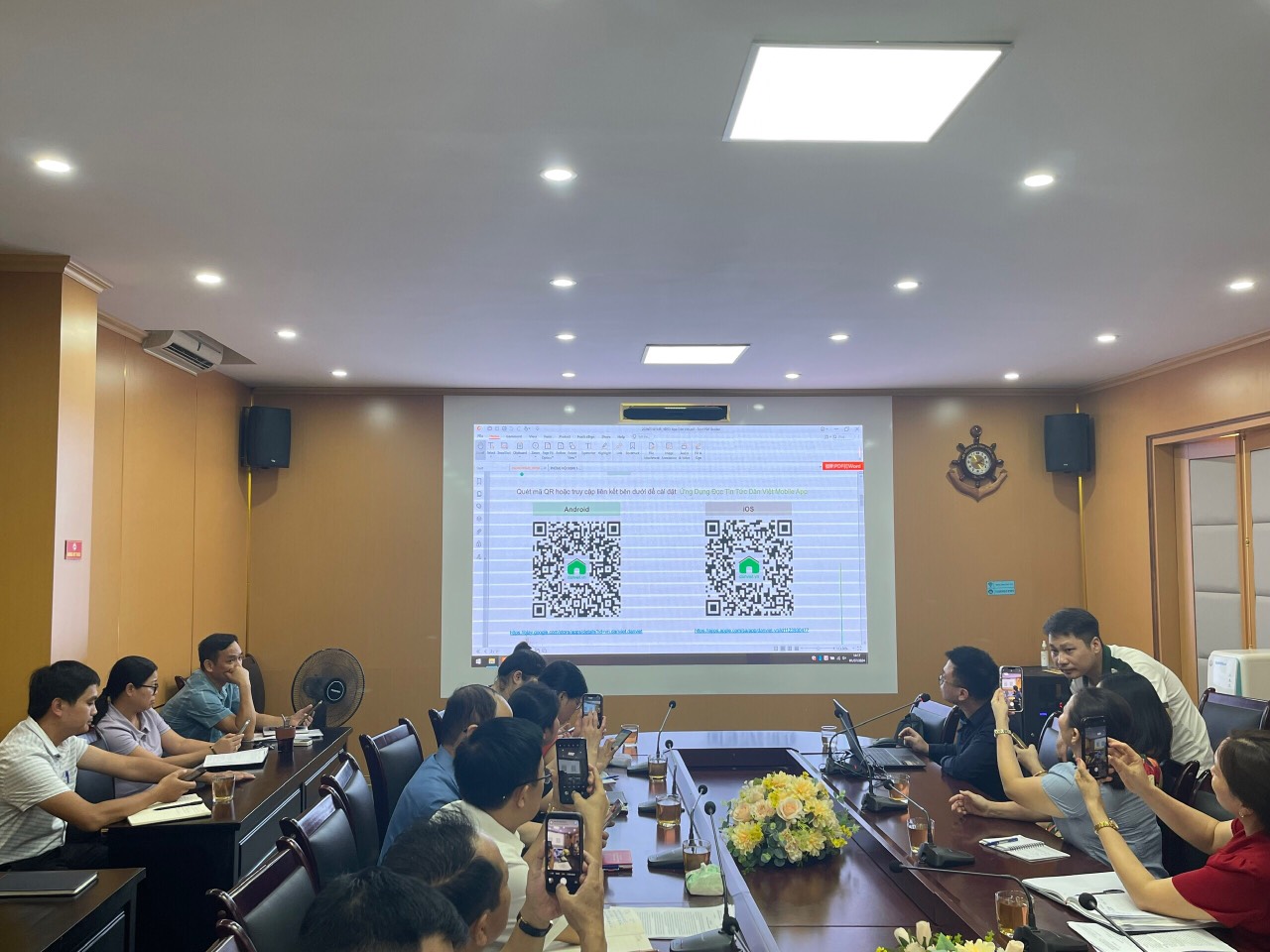 Hội Nông dân Hà Nội tổ chức Hội nghị hướng dẫn cài đặt và triển khai ứng dụng đọc báo điện tử Dân Việt- Ảnh 3.