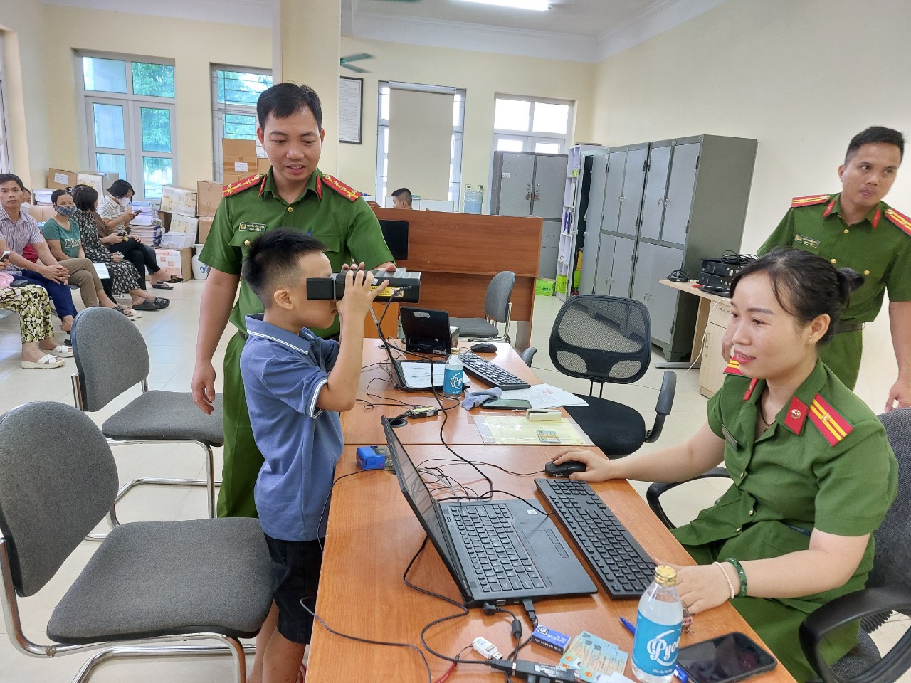 Có căn cước, trẻ em trên 6 tuổi có mở được tài khoản ngân hàng?- Ảnh 2.