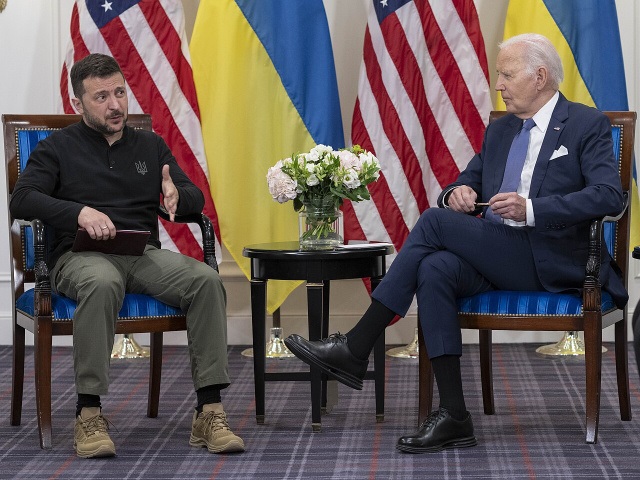 Mỹ báo tin xấu khiến ông Zelensky đau đớn, cơ hội để Ukraine gia nhập NATO cực mong manh  - Ảnh 1.