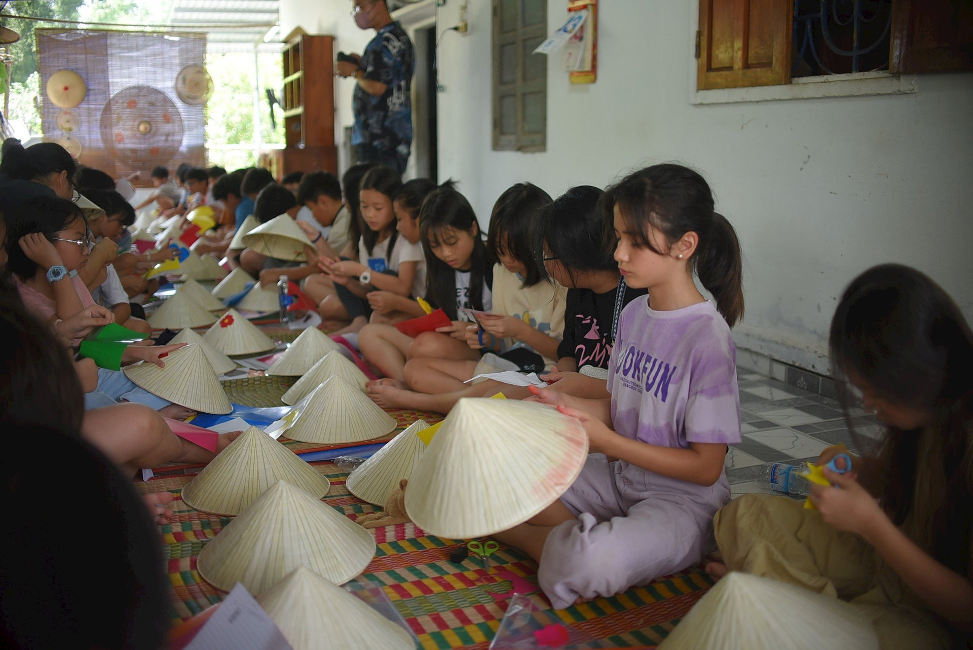 Ở Bình Định có một ngôi làng "đặc biệt", cả làng làm một thứ cho vua quan ngày xưa, đó là thứ gì?- Ảnh 1.