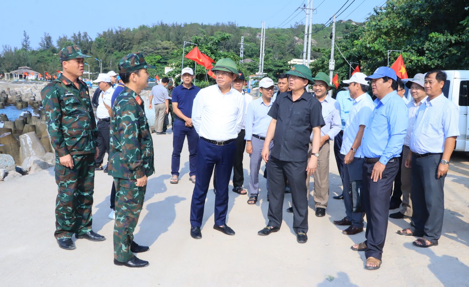 Chính sách nhân văn của Bình Định dành cho học sinh sống ở đảo Cù Lao Xanh- Ảnh 1.