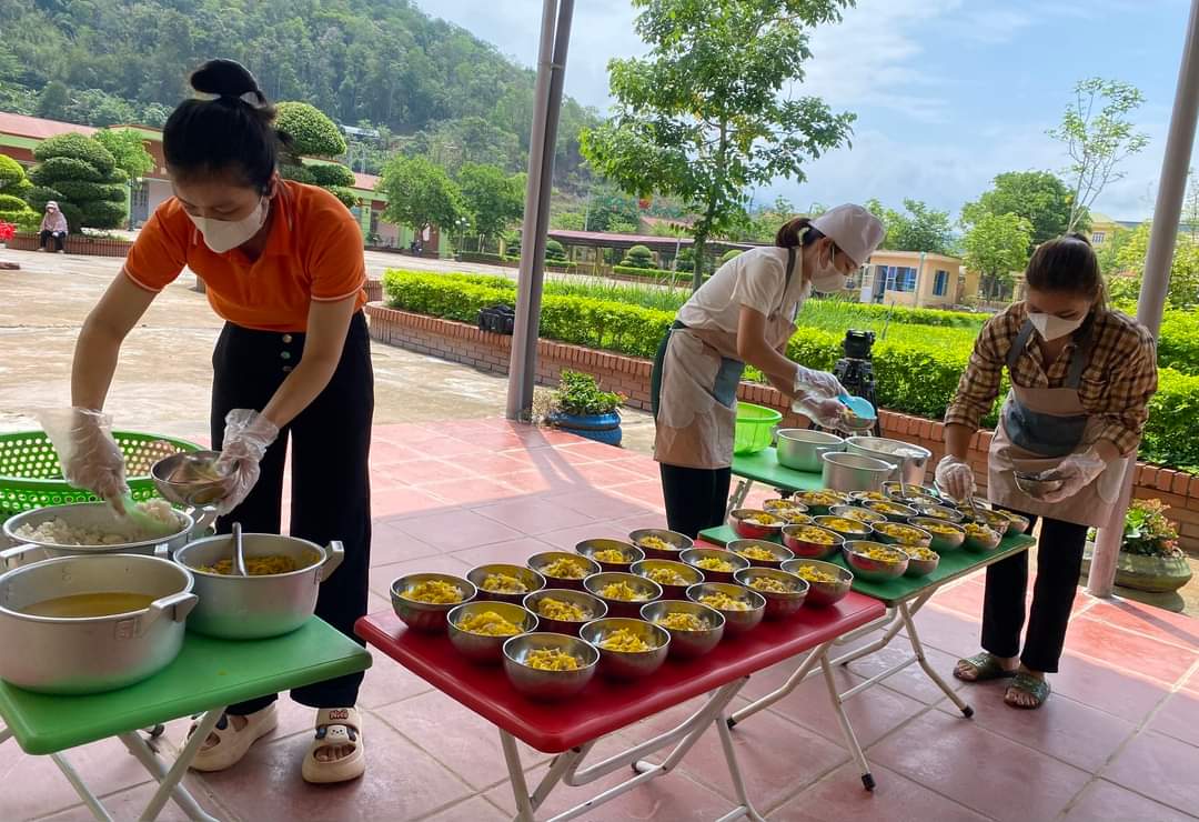 Điện Biên: Thêm cơ hội cho học sinh nghèo vùng cao đến trường- Ảnh 3.