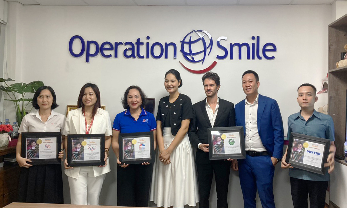 MM Mega Market đồng hành cùng chương trình phẫu thuật nụ cười - Operation Smile Việt Nam - Ảnh 2.