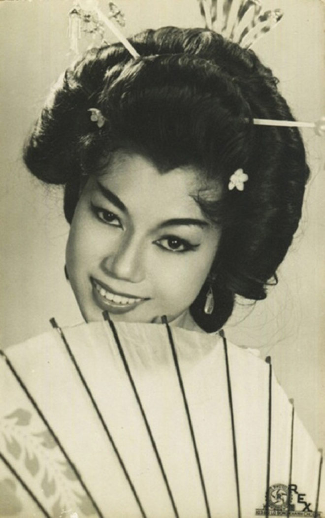 Cuộc sống ở tuổi U90 của Nghệ sĩ Nhân dân được mệnh danh là "kỳ nữ sân khấu Việt Nam" một thời- Ảnh 3.