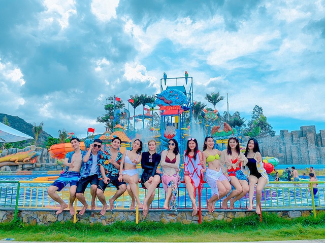 Phá đảo mùa hè tại công viên nước Thanh Long Water Park- Ảnh 2.