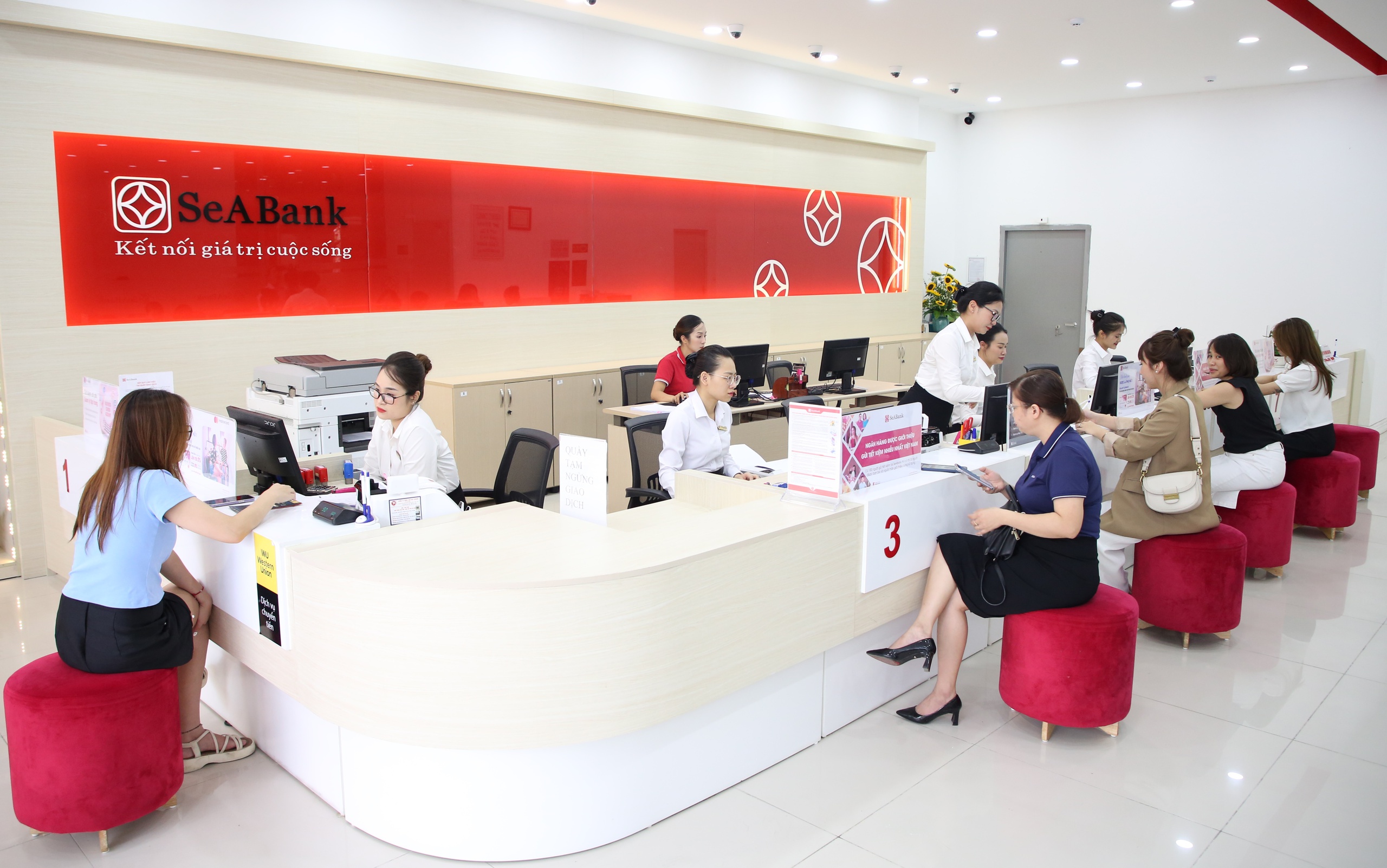 SeABank Tiếp Tục Trưởng Thành Mạnh Mẽ, Lợi Nhuận Tăng Gần 61% Trong 6 Tháng Đầu Năm