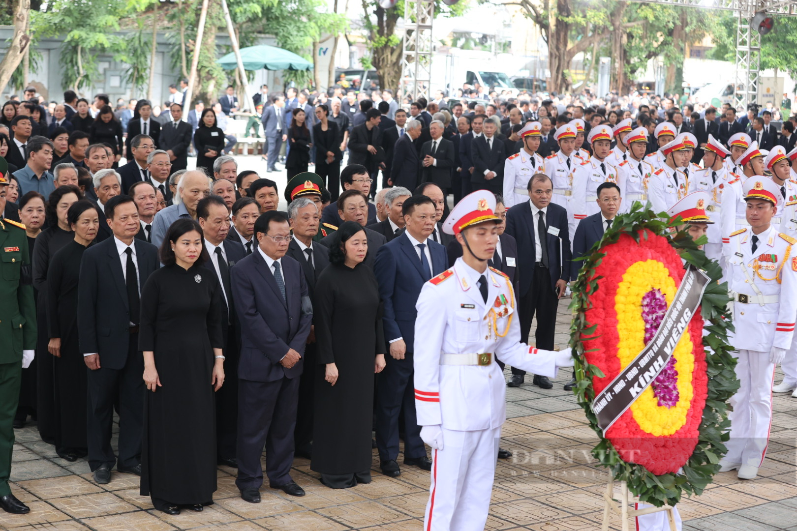 Hình ảnh Lãnh đạo Đảng, Nhà nước viếng Tổng Bí thư Nguyễn Phú Trọng- Ảnh 15.