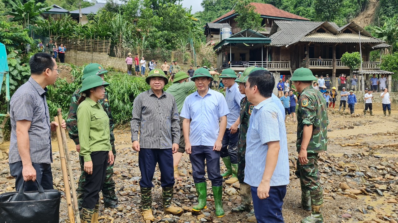 Điện Biên: Tạm thời dừng tìm kiếm, cứu nạn tại Mường Pồn - Ảnh 1.