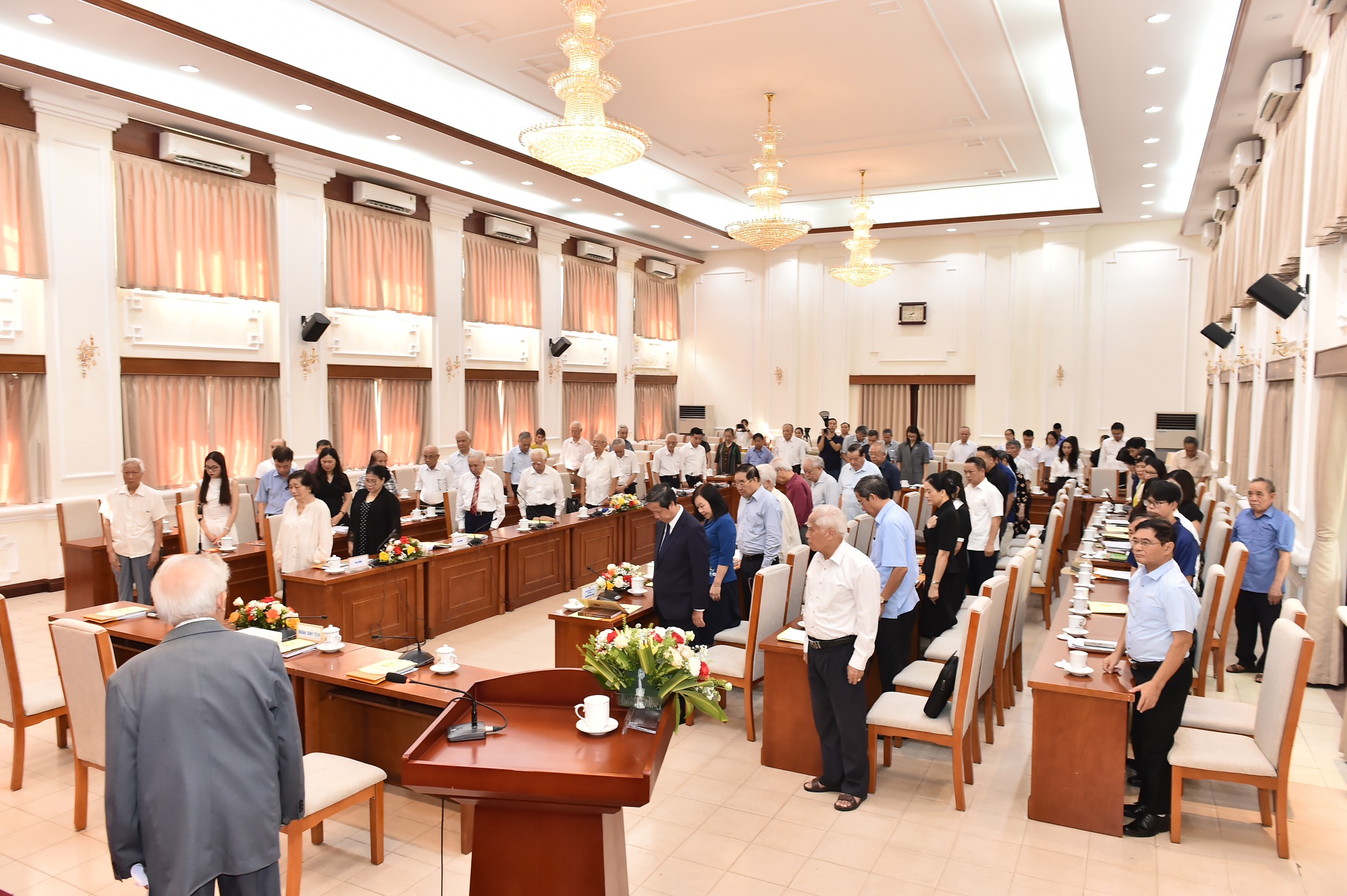 Nguyên Bộ trưởng Giáo dục Phạm Minh Hạc: Một nhà giáo, nhà quản lý giáo dục mẫu mực - Ảnh 1.