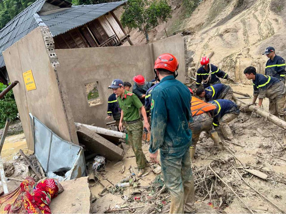 Mường Pồn (Điện Biên) tan hoang sau cơn lũ khiến hơn 10 người thương vong- Ảnh 9.