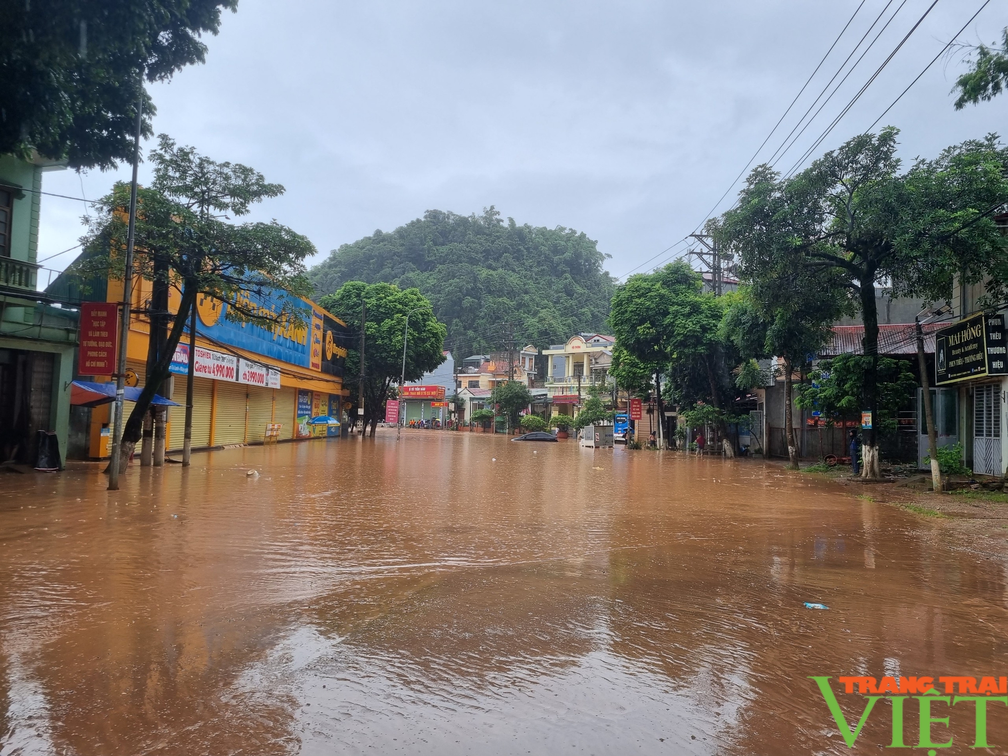 Sơn La: Rà soát khu vực xung yếu, chủ động phòng chống mưa lũ, sạt lở đất đá- Ảnh 3.