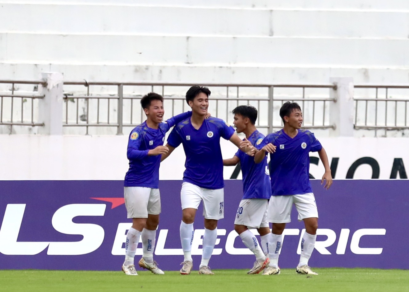 Đánh bại U17 HAGL, U17 Hà Nội vô địch U17 Quốc gia 2024- Ảnh 3.