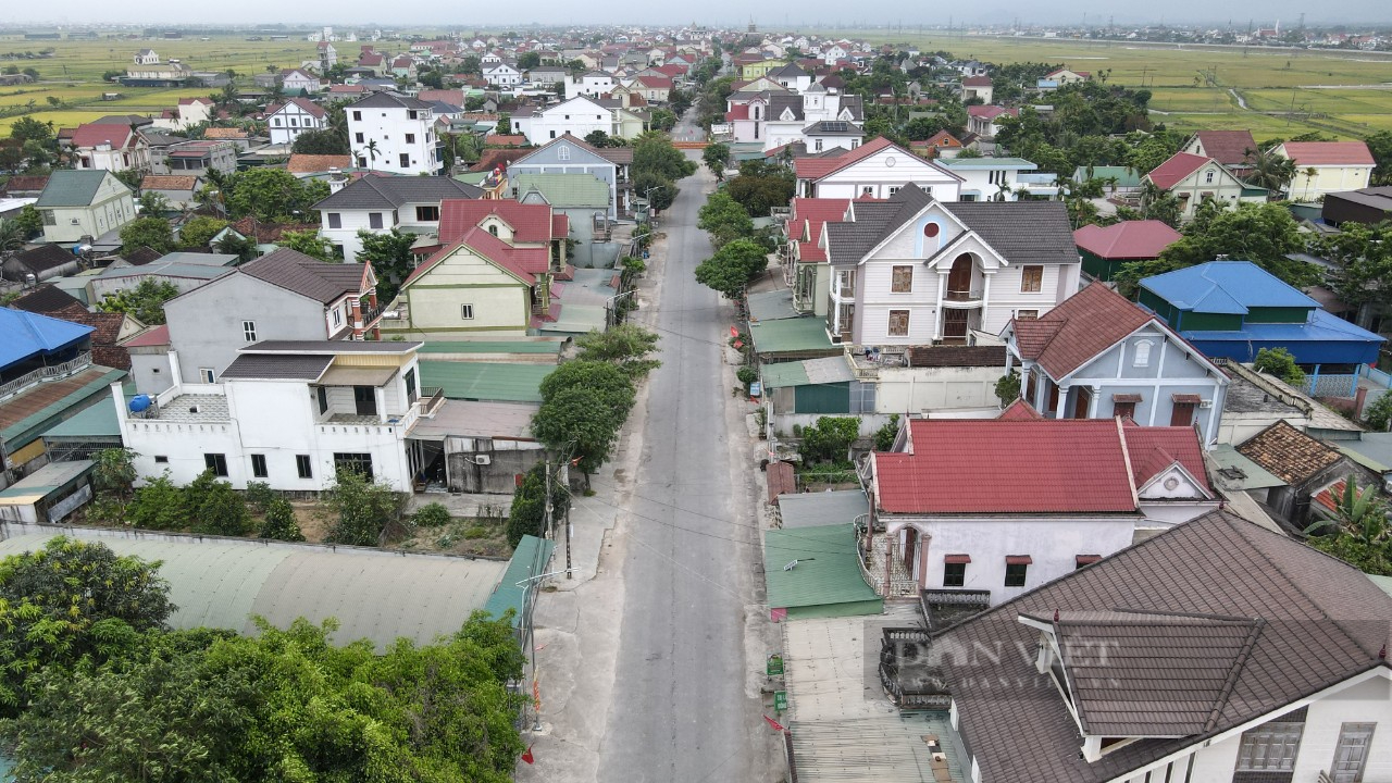 Đi tìm những "làng quê đáng sống": Ngắm ngôi làng toàn biệt thự, người dân phần lớn đi nước ngoài (Bài 5)- Ảnh 1.