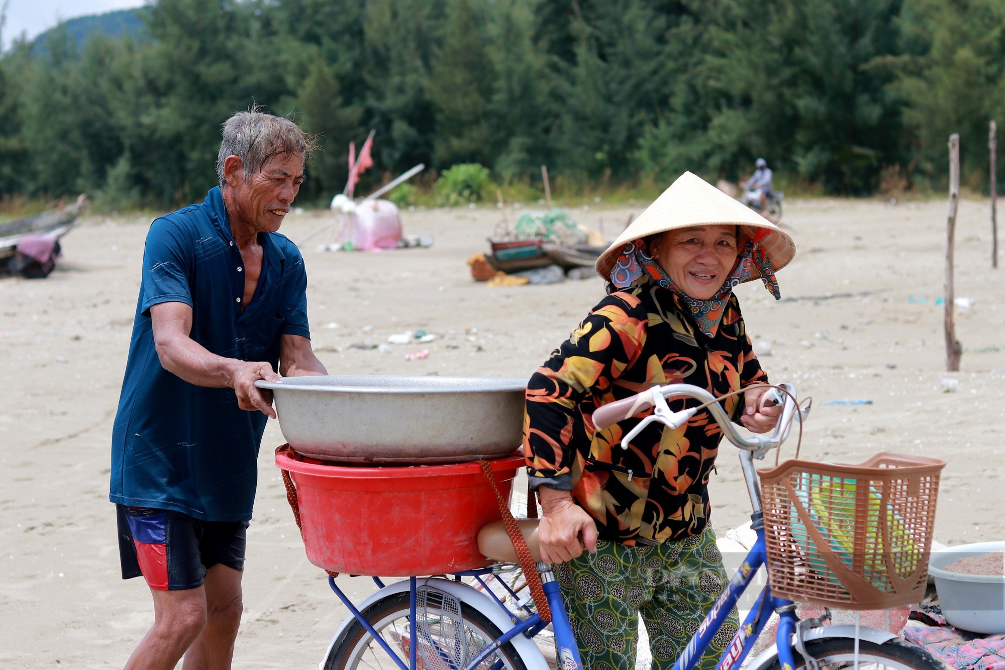 Đi tìm những "làng quê đáng sống": Ngắm ngôi làng toàn biệt thự, người dân phần lớn đi nước ngoài (Bài 5)- Ảnh 7.