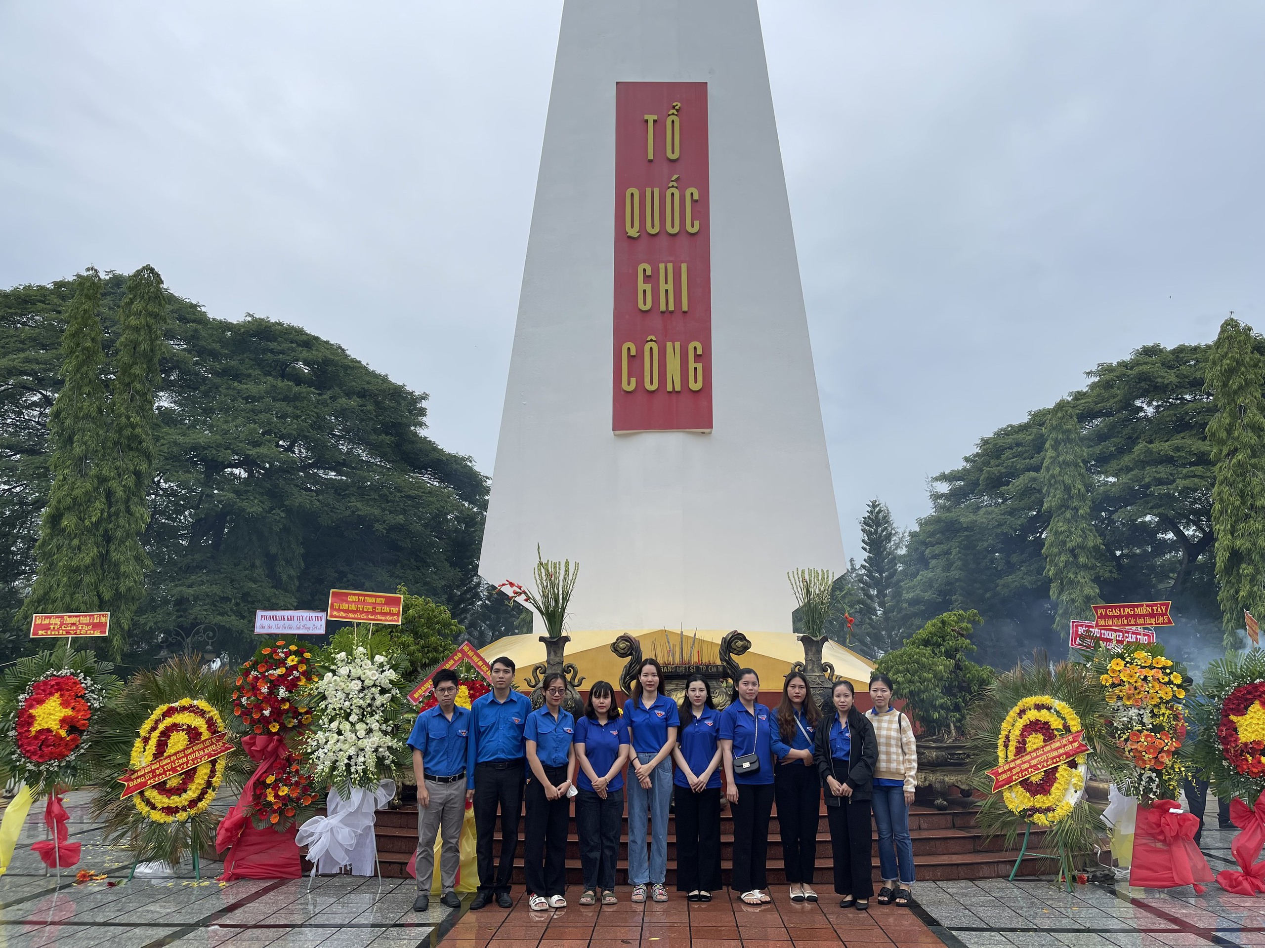 Tuổi trẻ Agribank khu vực Tây Nam bộ: Nhiều hoạt động ý nghĩa tri ân Ngày Thương binh - Liệt sỹ 27/7- Ảnh 2.