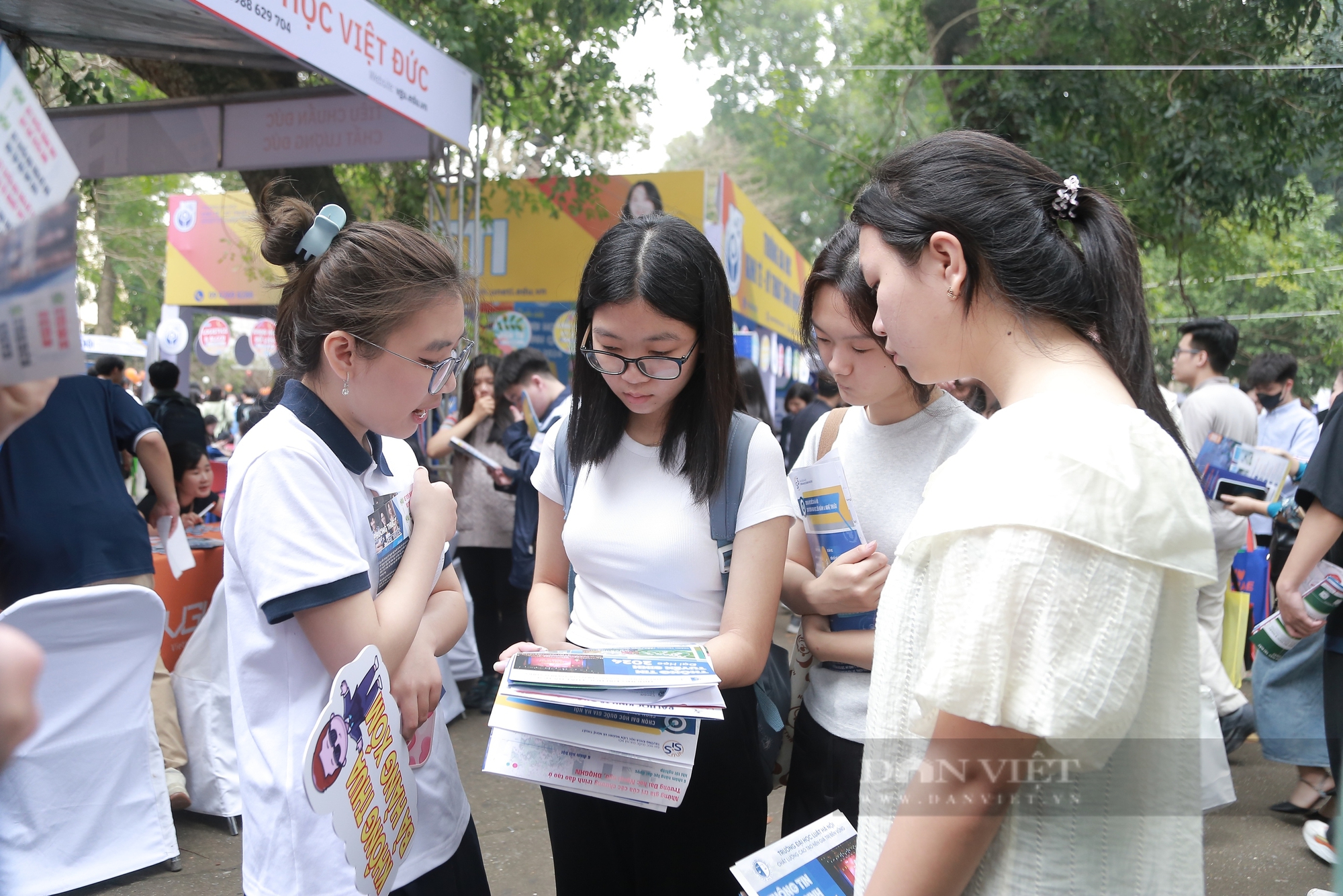 Bao nhiêu thí sinh đã đăng ký xét tuyển đại học 2024?- Ảnh 1.