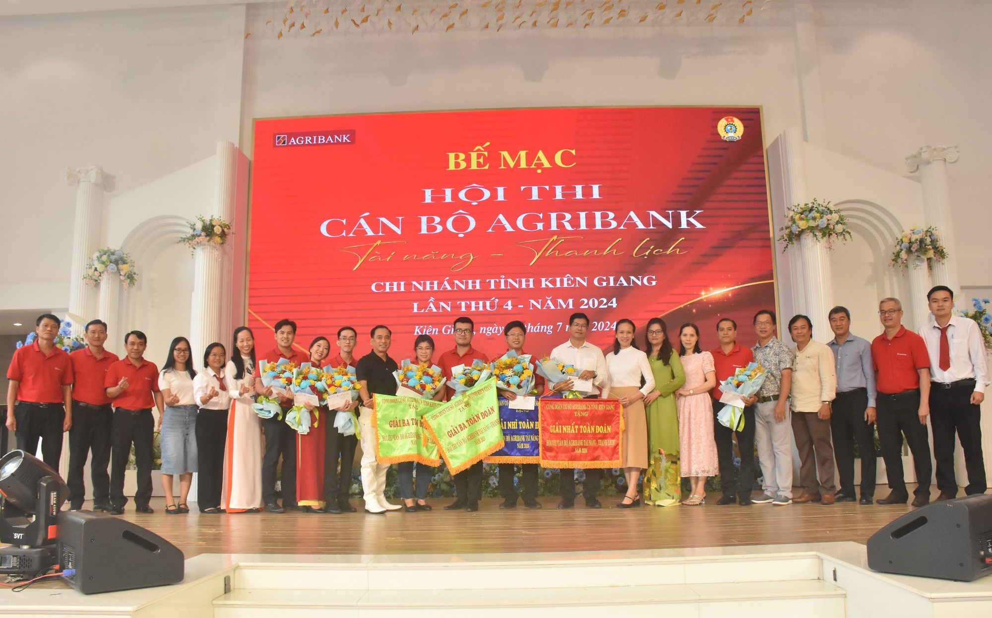 Hội thi Tài năng - Thanh lịch Agribank Kiên Giang: Tỏa sáng tài năng, gắn kết tập thể