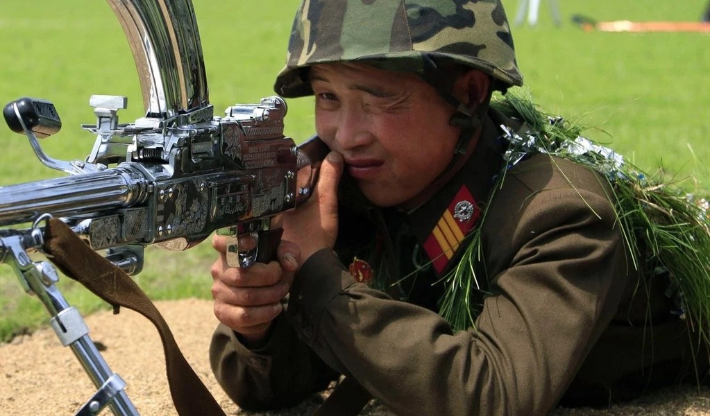 Khẩu súng máy biểu tượng sức mạnh của Triều Tiên có gì đặc biệt?- Ảnh 9.