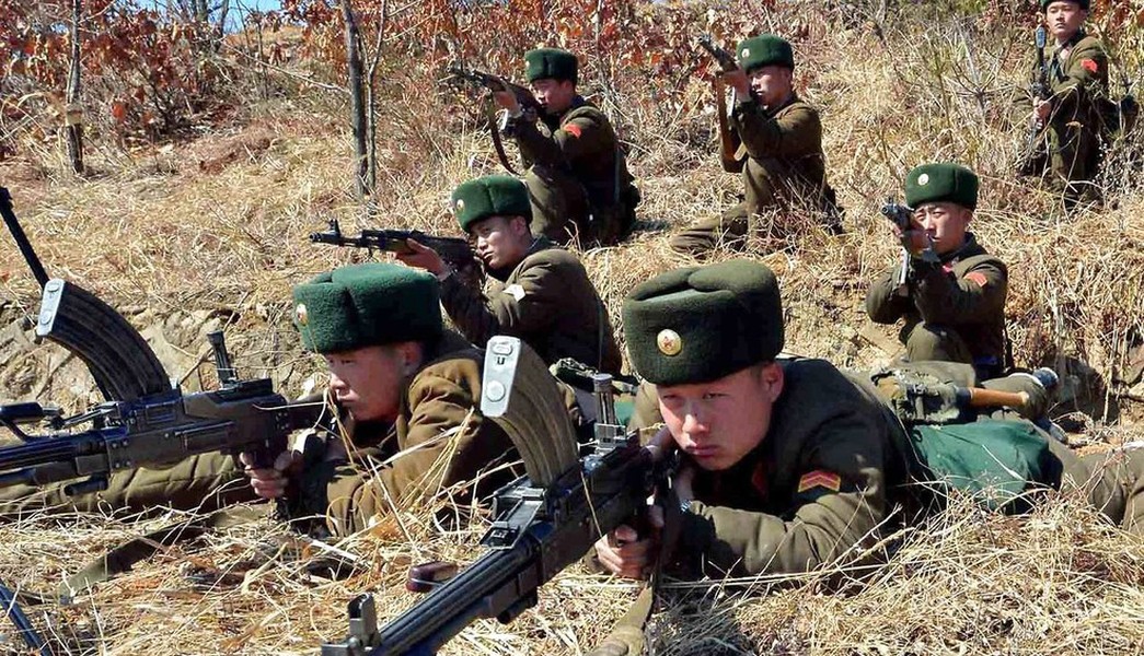 Khẩu súng máy biểu tượng sức mạnh của Triều Tiên có gì đặc biệt?- Ảnh 11.