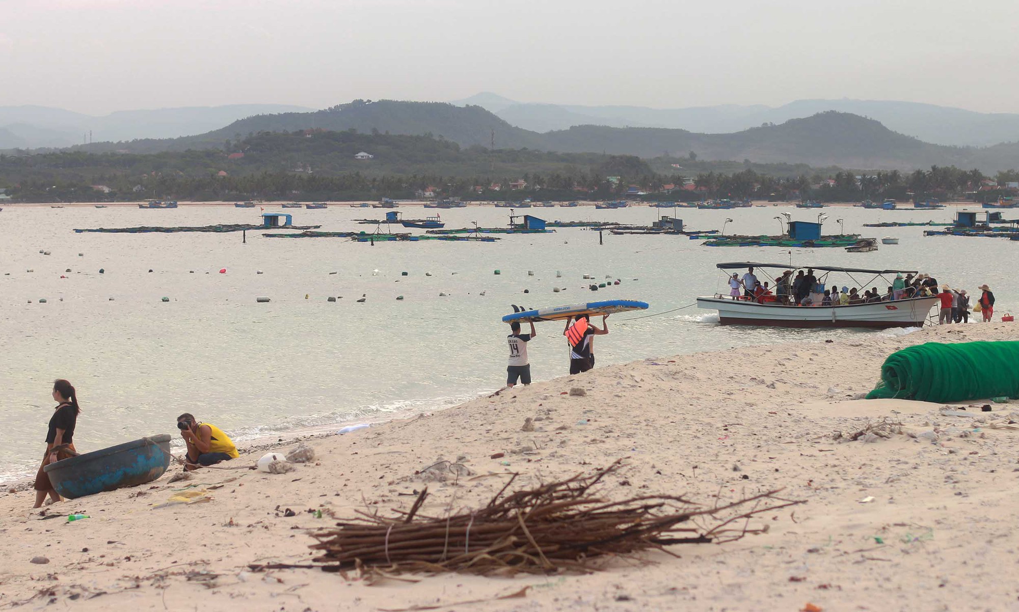 Một hòn đảo tên đảo Hòn Chùa chỉ cách bờ biển Phú Yên có 7km mà còn hoang sơ thế này đây- Ảnh 11.