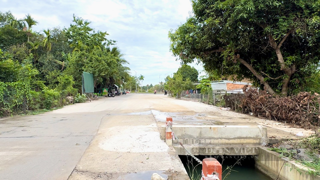 Khang trang “áo” mới cho 2 đoạn kênh đi qua khu dân cư trung tâm nội thành Quảng Ngãi- Ảnh 3.