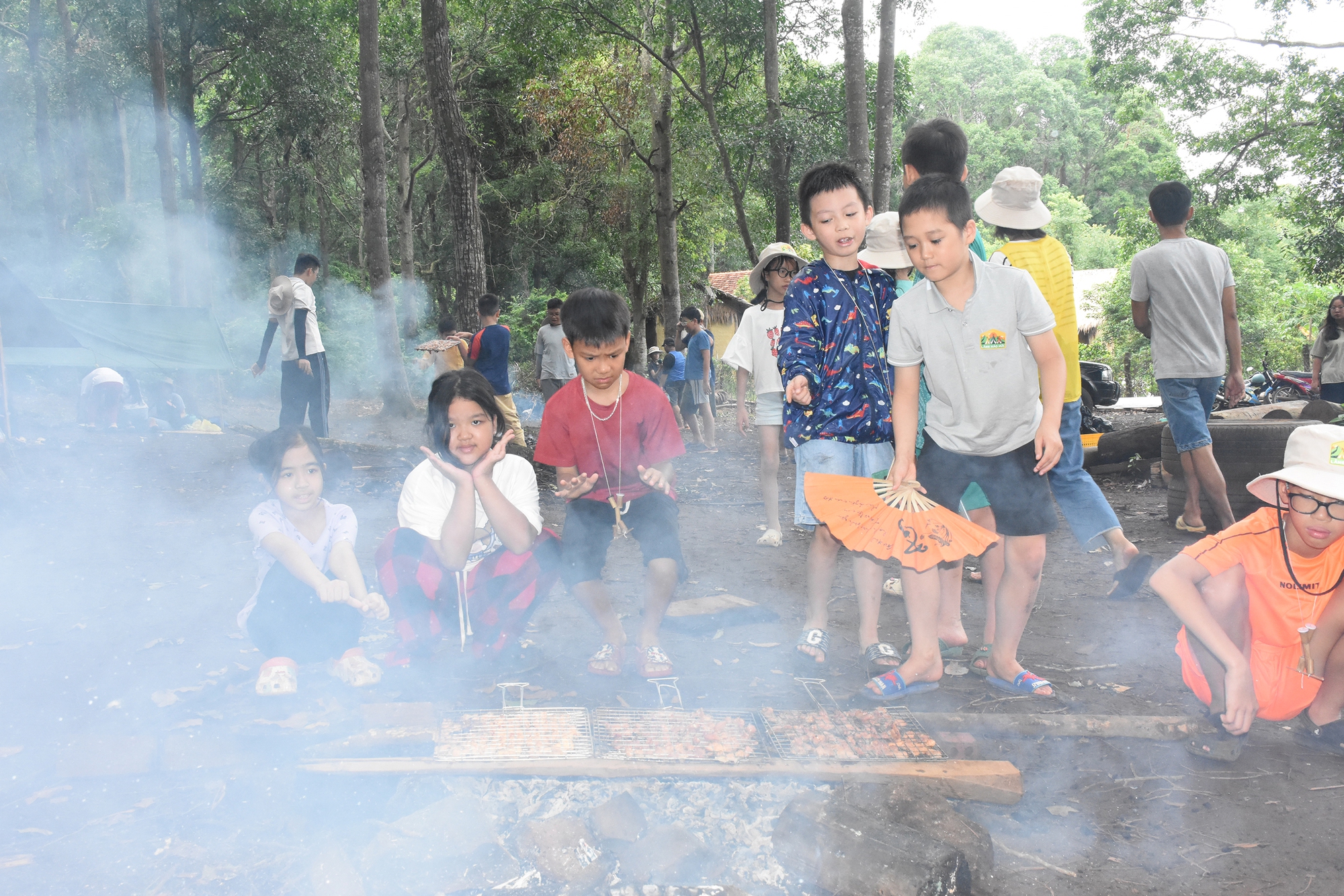 Một làng có cái tên lạ ở Bà Rịa-Vũng Tàu, về đây phải cuốc đất trồng rau, sao trẻ em vẫn ham mê?- Ảnh 1.