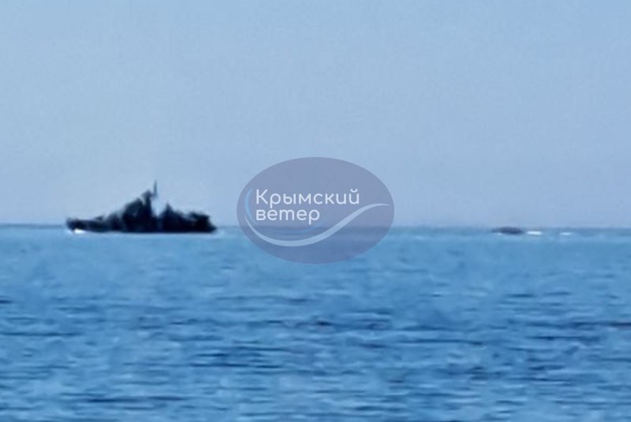 Hai tàu tên lửa "độc nhất vô nhị" của Hạm đội Biển Đen cấp tốc rời Crimea- Ảnh 8.