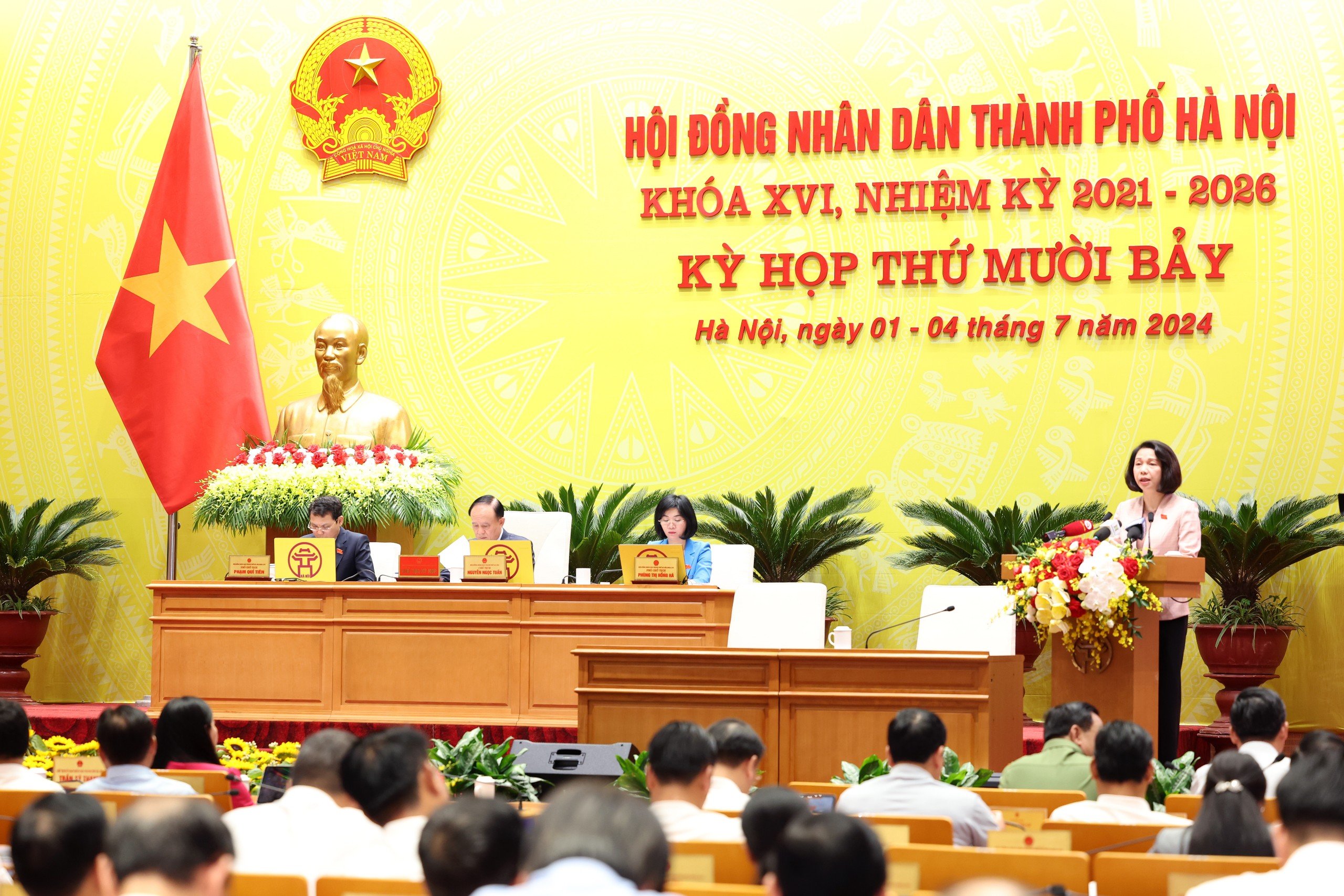Phó Chủ tịch Hà Nội: Sẽ thay thế cán bộ không có tinh thần phục vụ người dân, doanh nghiệp- Ảnh 4.