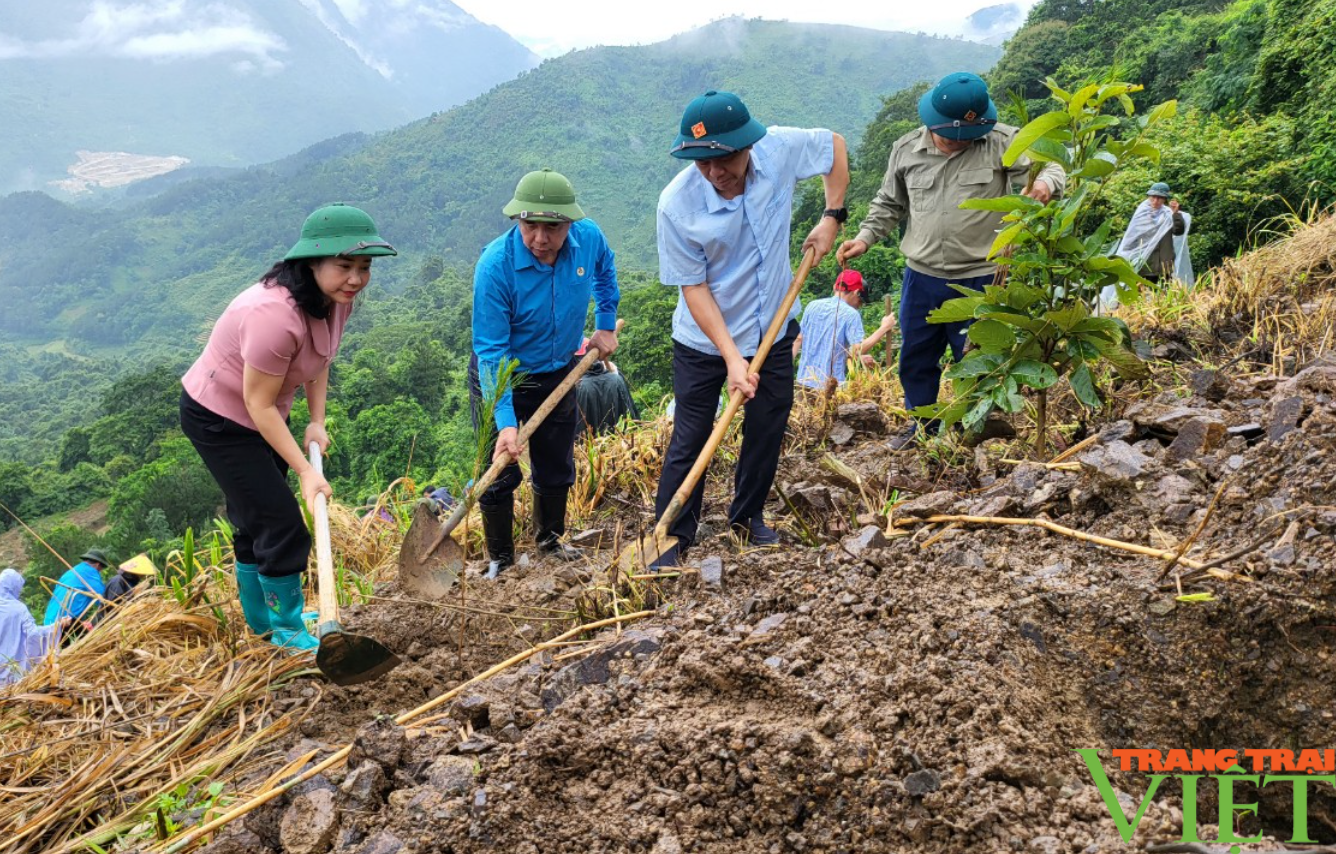 Lai Châu: Phát động trồng rừng năm 2024, chào mừng 95 năm Ngày thành lập Công đoàn Việt Nam- Ảnh 3.