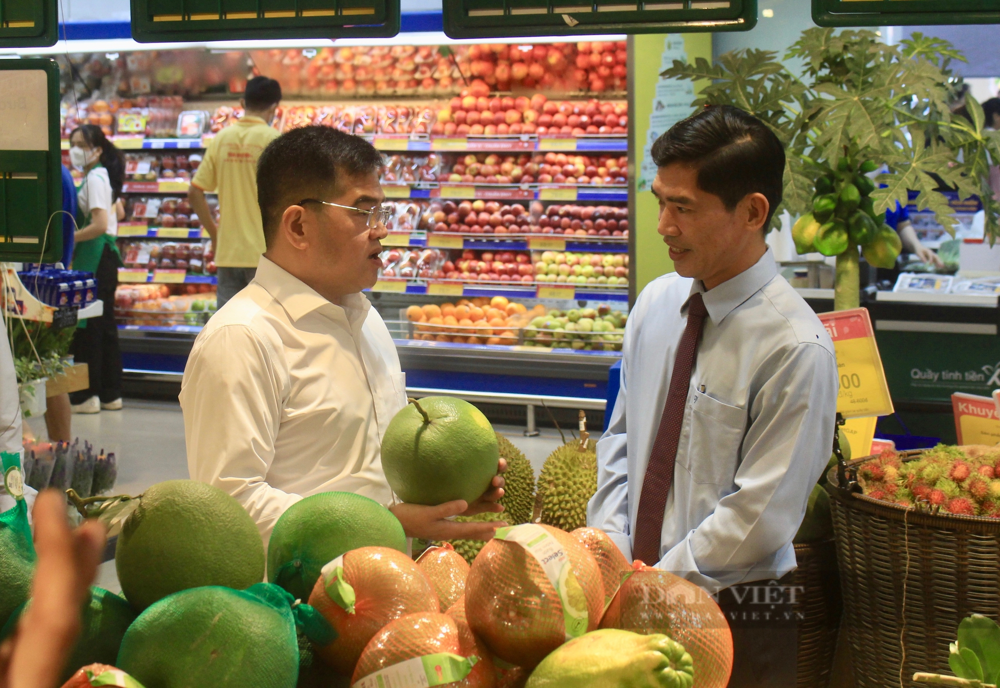 Lần đầu tiên, hàng trăm sản phẩm OCOP nổi tiếng nhất cùng quy tụ tại siêu thị- Ảnh 2.