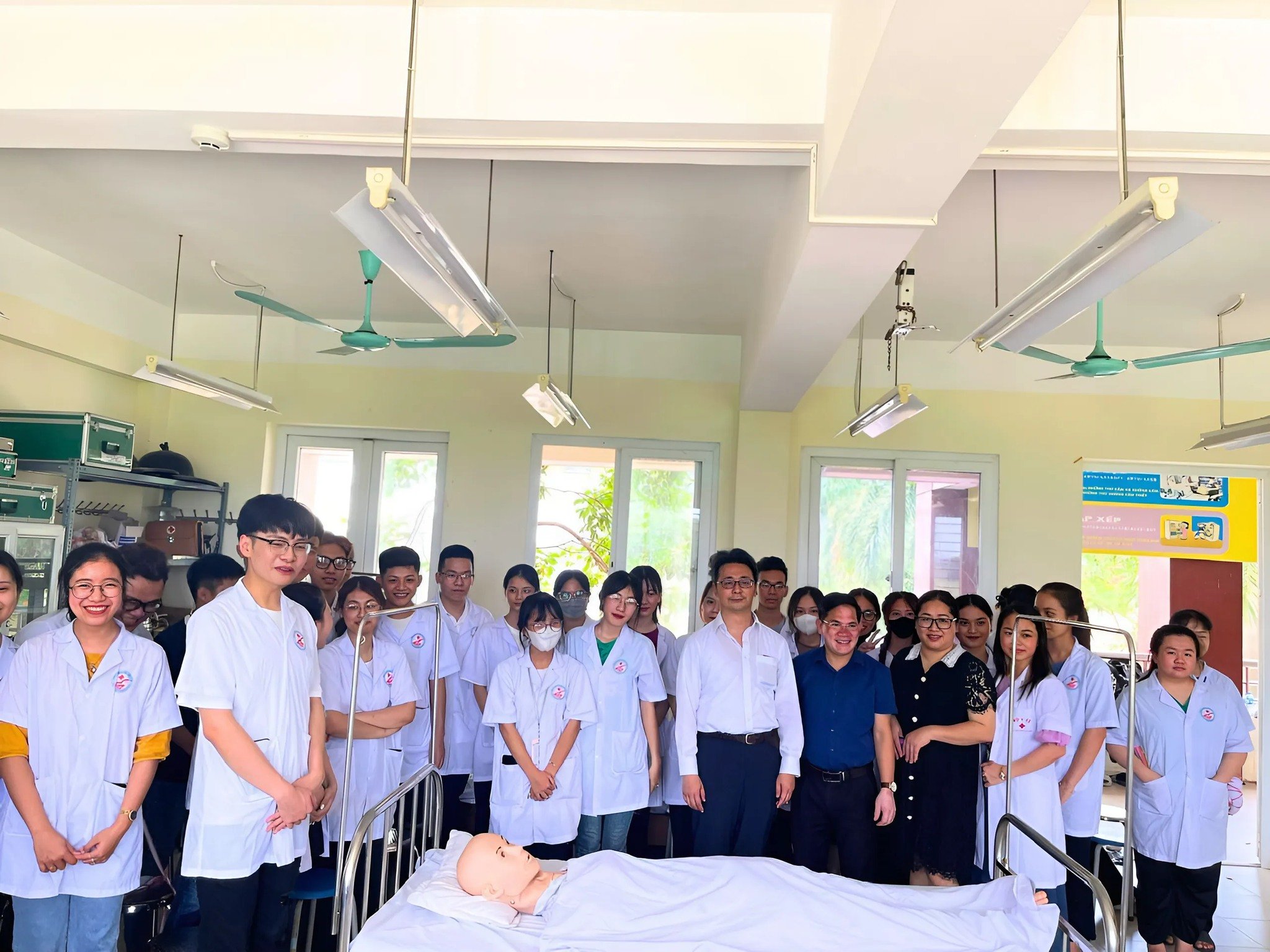 Trường Cao đẳng Kỹ thuật Y dược Hà Nội: Đơn vị giáo dục tiêu biểu đào tạo nhân sự khối ngành Y- Dược- Ảnh 2.
