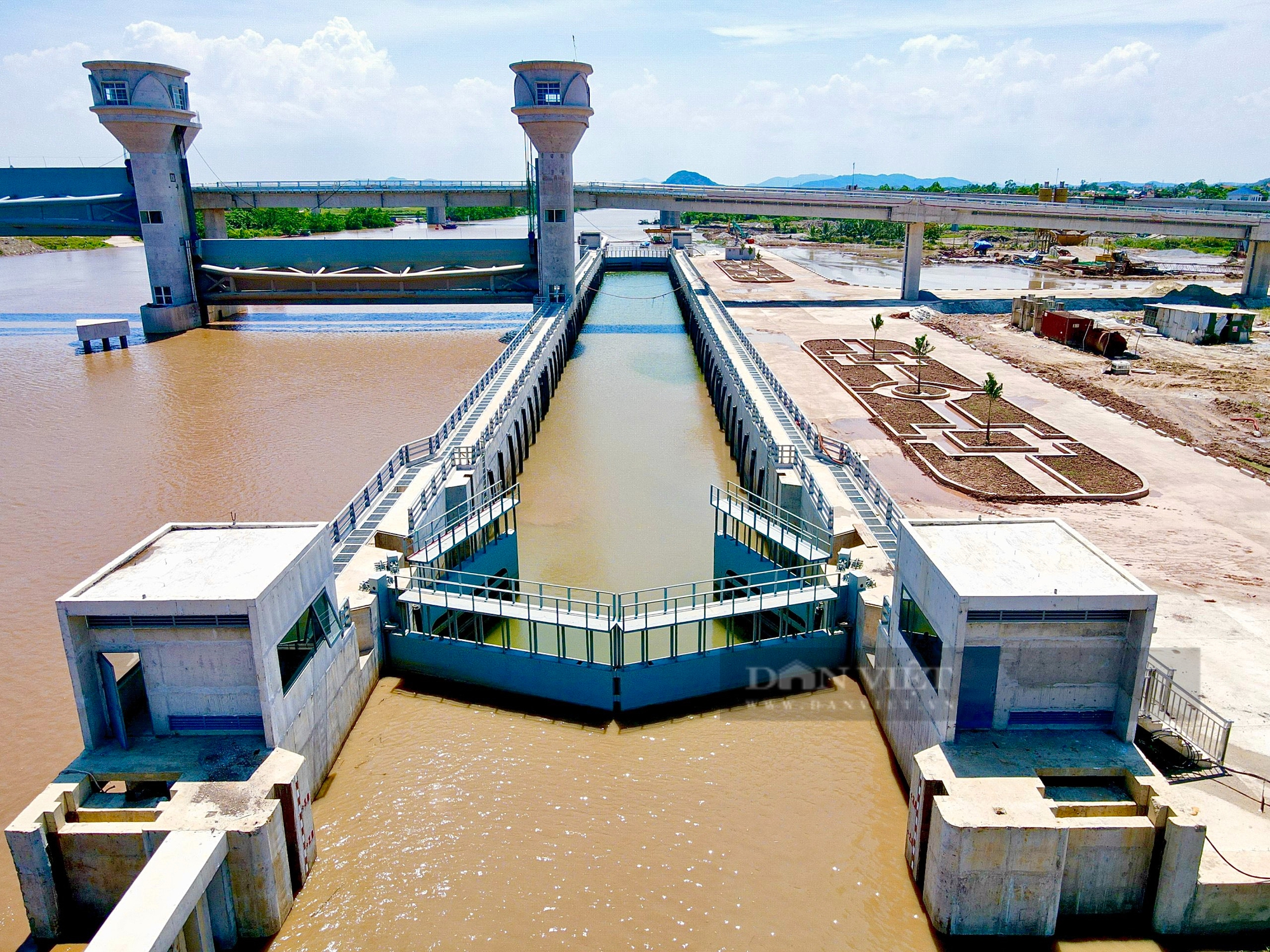 Một công trình cống ngăn mặn lớn nhất miền Trung sắp đưa vào vận hành, phạm vi ảnh hưởng ra sao?- Ảnh 3.