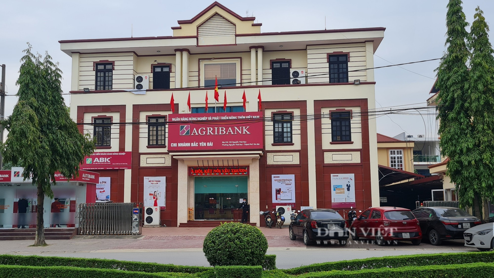 Agribank Chi nhánh Bắc Yên Bái hỗ trợ khách hàng lập "tường lửa" sinh trắc học bảo vệ tài khoản- Ảnh 1.