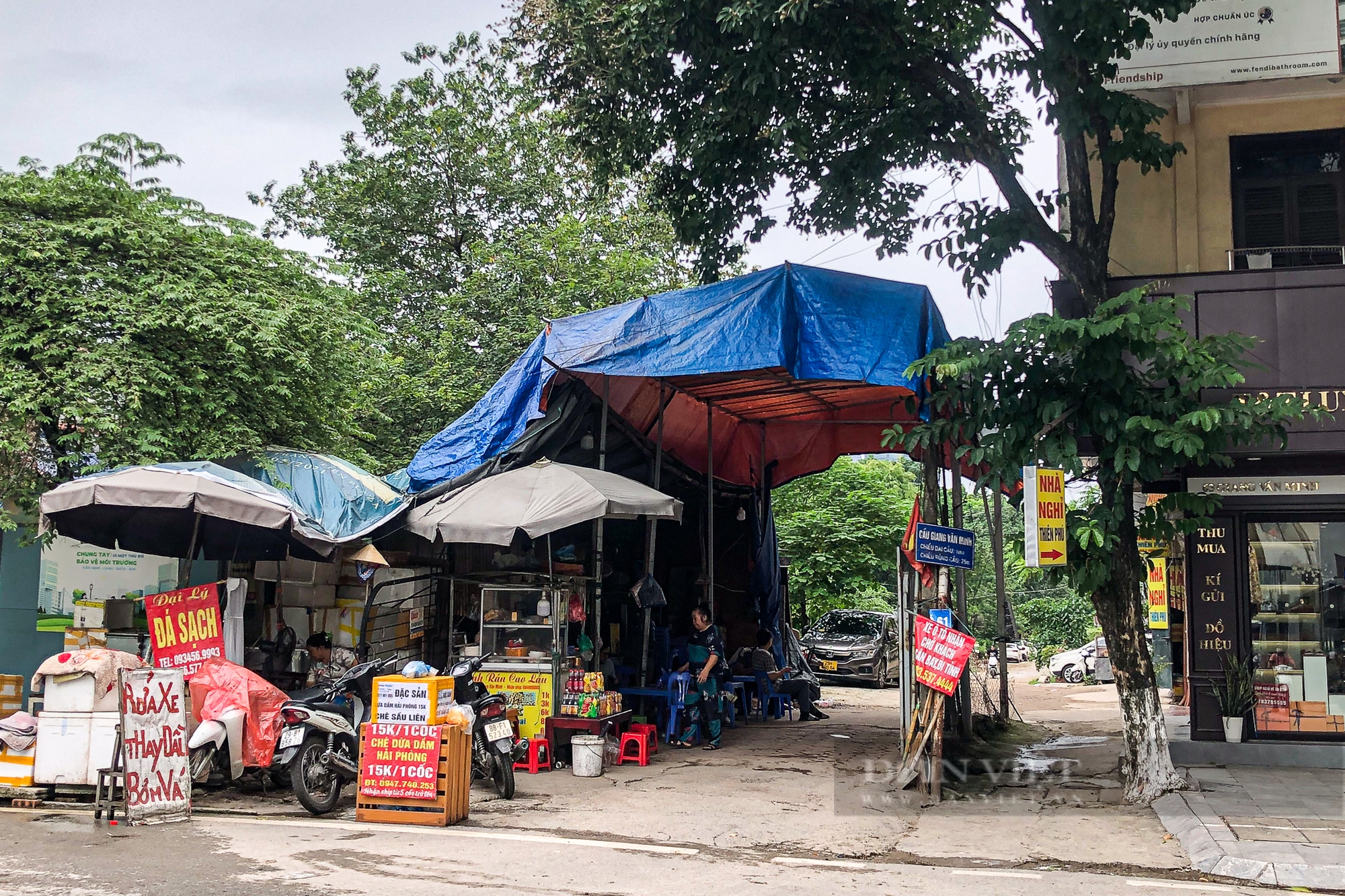 Dự án cống hóa mương tại Hà Nội dừng thi công khiến người dân sống chung với "bể phốt lộ thiên"- Ảnh 13.