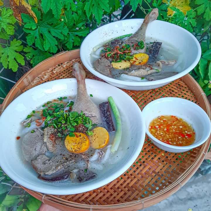 Địa chỉ ăn ngon cho khách du lịch ở Bến Tre: Bánh canh bột xắt - hương vị 'thôi thúc vị thèm'- Ảnh 3.