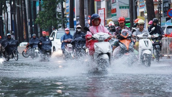 NÓNG: Diễn biến chi tiết đợt mưa dông kéo dài ở miền Bắc, cần chủ động ứng phó thiên tai- Ảnh 1.