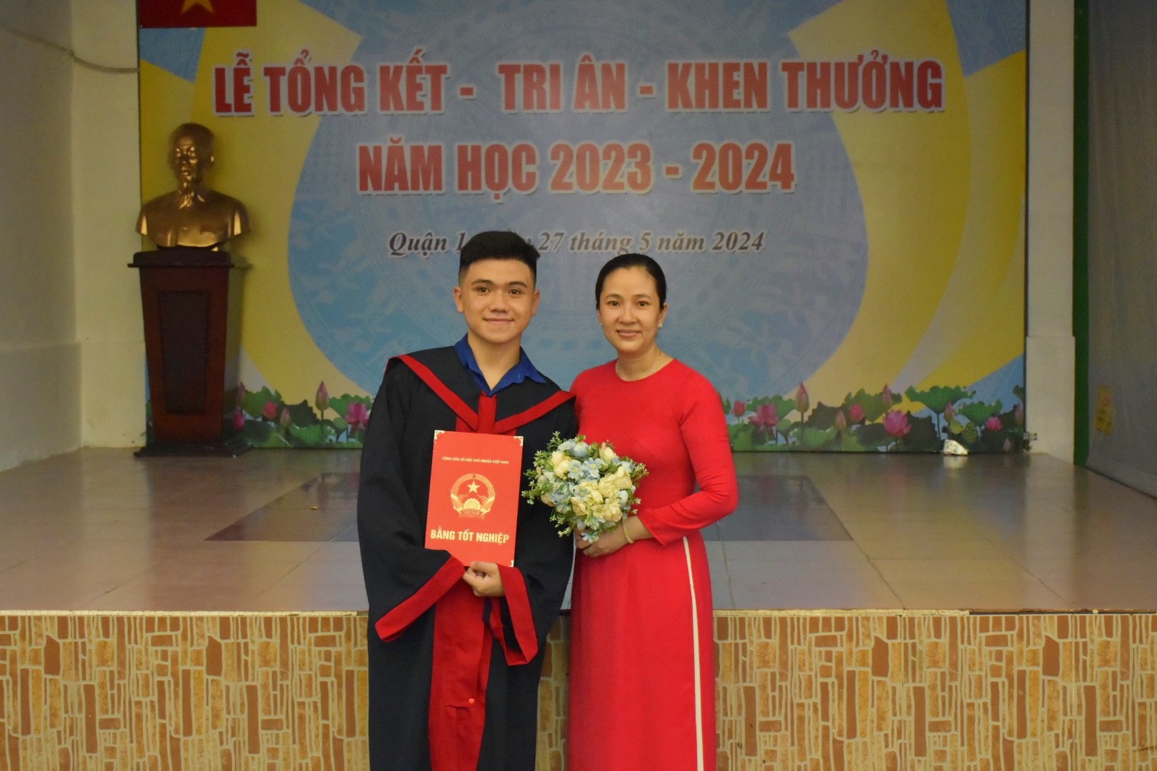 Học Trung tâm GDTX, nam sinh rộng đường vào đại học ngành 'hot'- Ảnh 1.