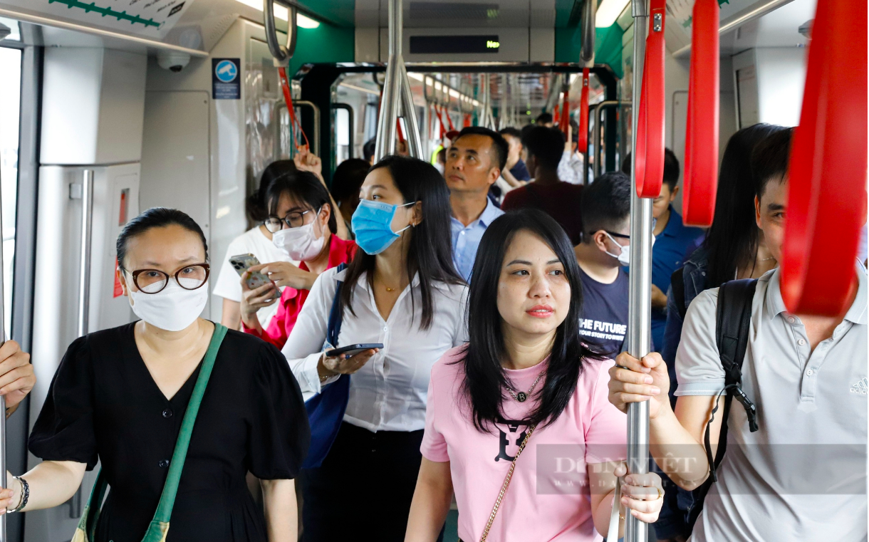 Đường sắt Nhổn - ga Hà Nội "xô đổ" kỷ lục tàu Cát Linh - Hà Đông về chở hành khách - Ảnh 1.