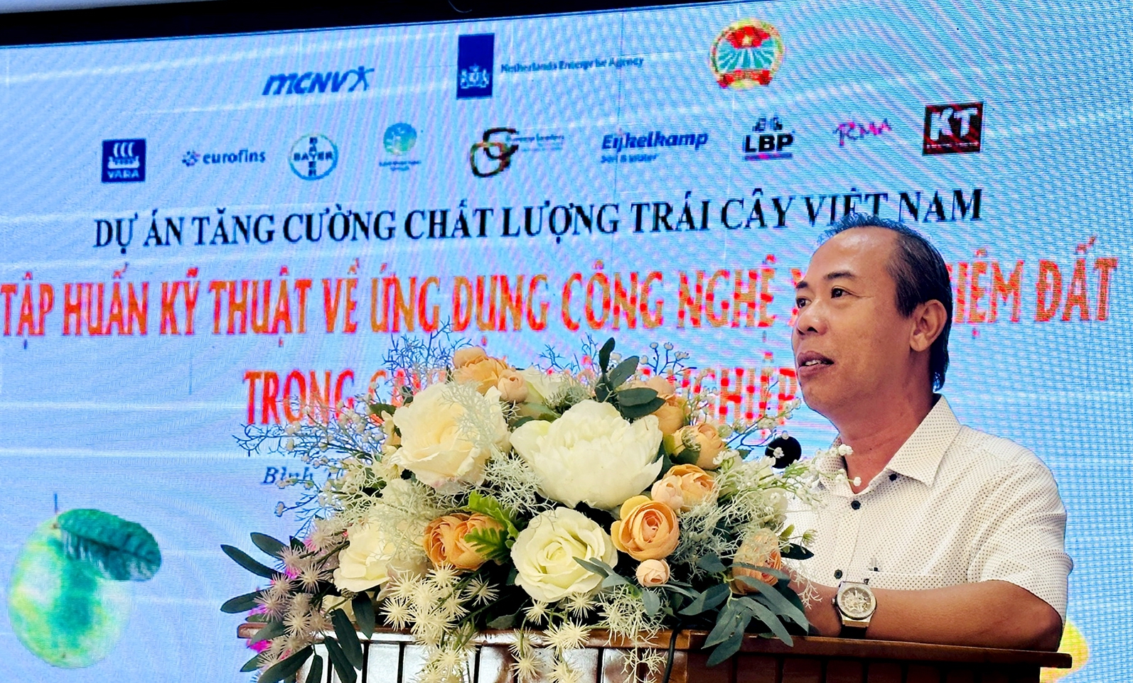 Hội Nông dân tổ chức hội thảo chuyên đề kỹ thuật về đất và dinh dưỡng cho cây trồng ở Bình Thuận - Ảnh 1.