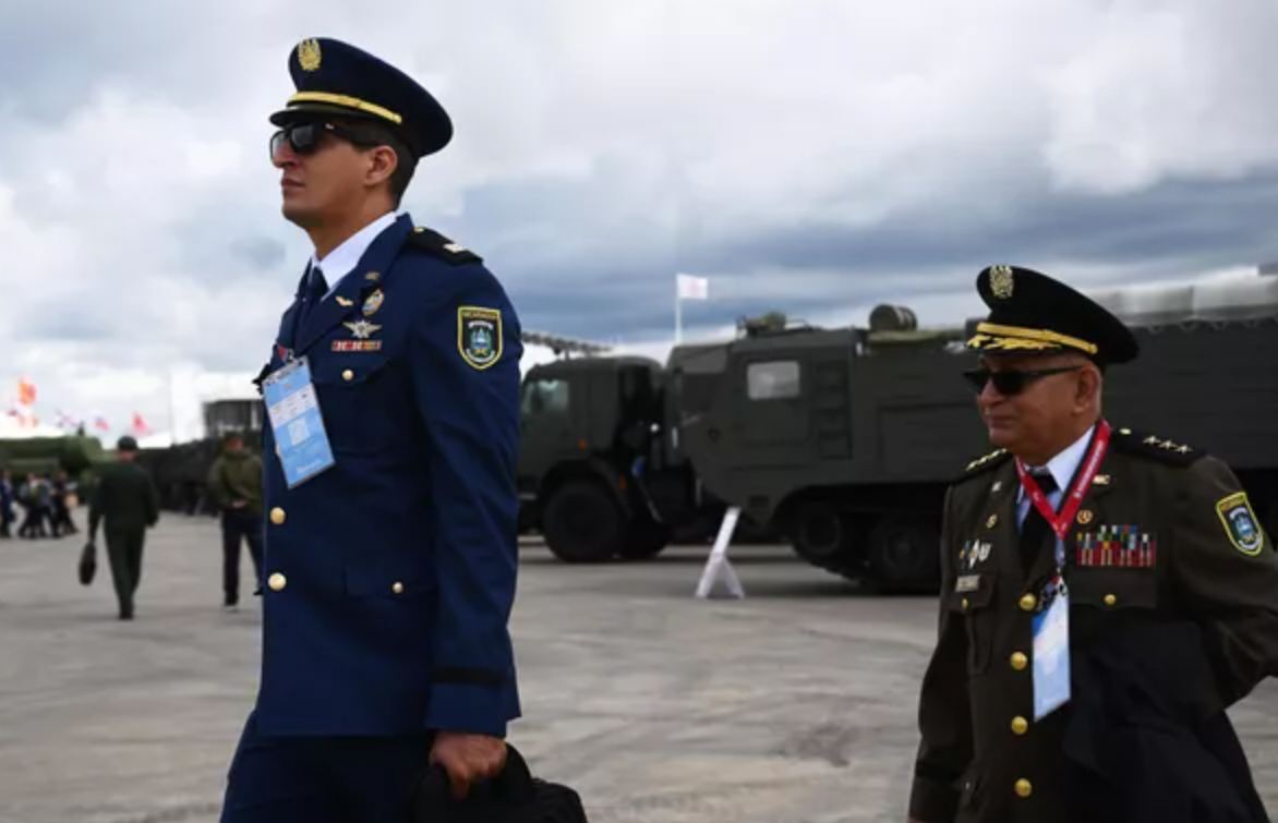 Đại diện Việt Nam có mặt trong lễ khai mạc Diễn đàn kỹ thuật quân sự quốc tế "Army-2024" tại Nga - Ảnh 8.